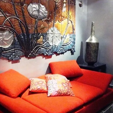 Sleeps 4 Wifi Apartment Cannes